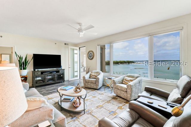 2 Village North Dr Apt 25, Hilton Head Island, SC 29926