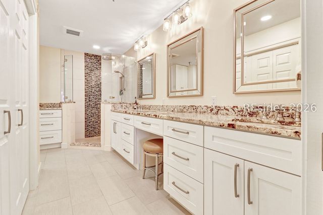 2 Village North Dr Apt 25, Hilton Head Island, SC 29926