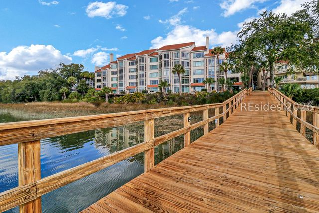 2 Village North Dr Apt 25, Hilton Head Island, SC 29926
