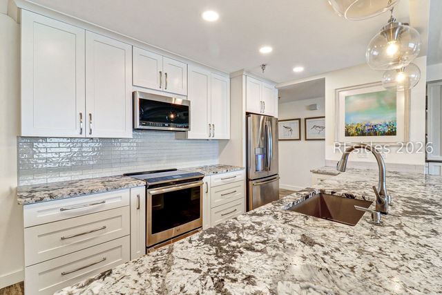 2 Village North Dr Apt 25, Hilton Head Island, SC 29926