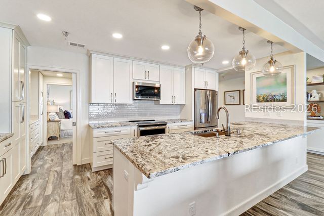 2 Village North Dr Apt 25, Hilton Head Island, SC 29926