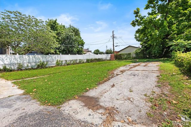 1292 Purcell Avenue, Pagedale, MO 63133
