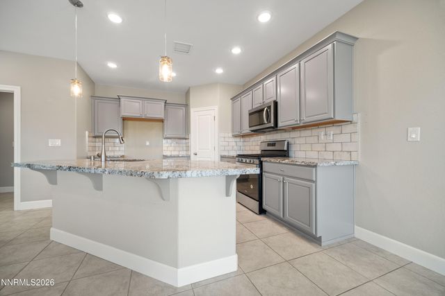 1180 Ferretto Parkway, Dayton, NV 89403