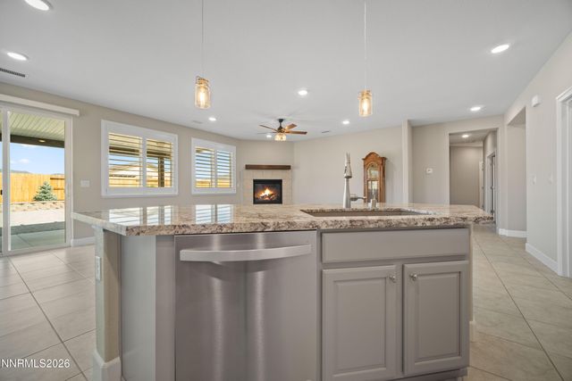 1180 Ferretto Parkway, Dayton, NV 89403