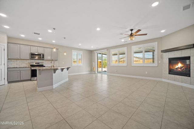 1180 Ferretto Parkway, Dayton, NV 89403