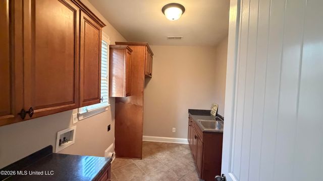 6439 Cody Cove, Olive Branch, MS 38654