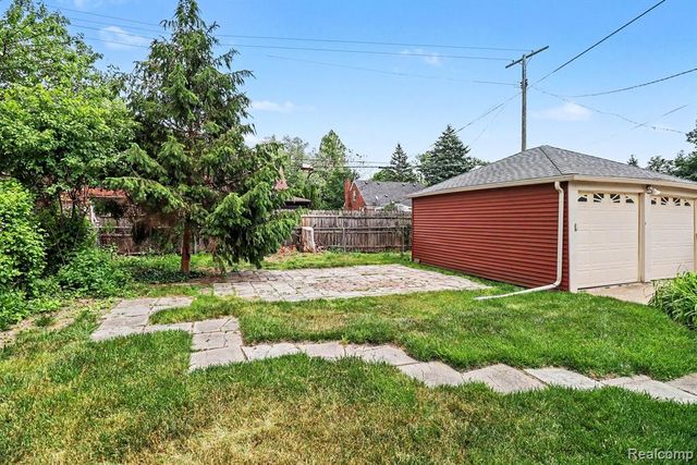 12851 E Outer Drive, Detroit, MI 48224