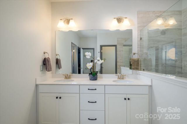 8119 Merryvale Lane, Charlotte, NC 28214