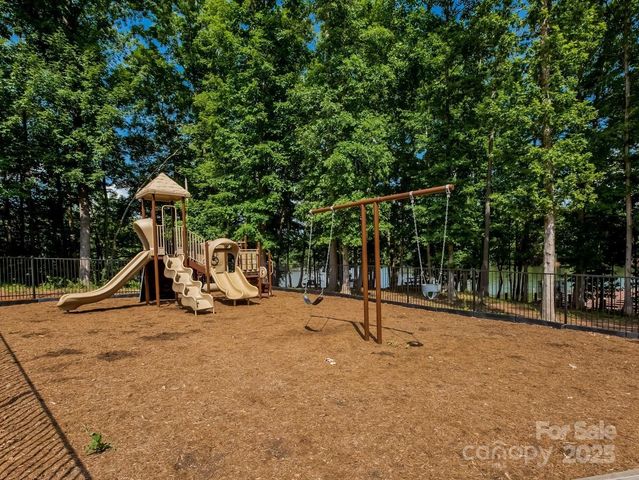 8119 Merryvale Lane, Charlotte, NC 28214