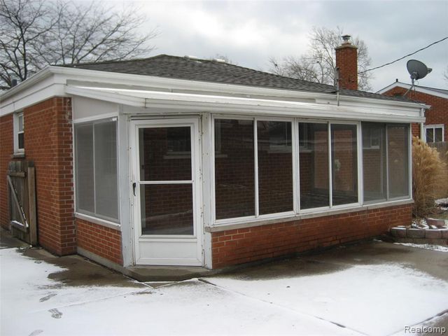 15142 Fordline Street, Southgate, MI 48195