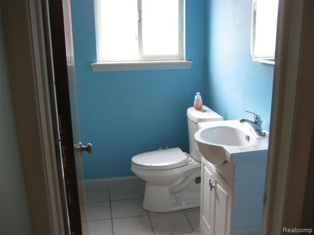 15142 Fordline Street, Southgate, MI 48195