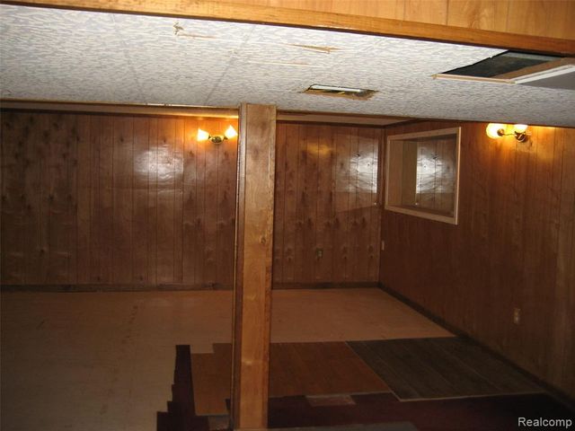 15142 Fordline Street, Southgate, MI 48195