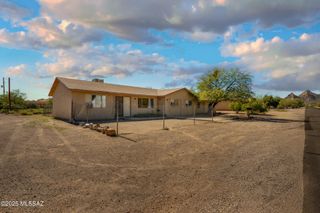 2275 W Dakota Street, Tucson, AZ 85746
