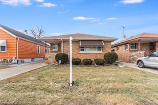 510 Mackinaw Avenue, Calumet City, IL 60409