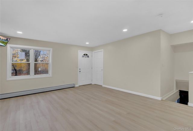 12 Carlls Path, North Babylon, NY 11703