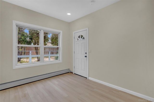 12 Carlls Path, North Babylon, NY 11703