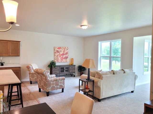 301 Deer Meadow DRIVE, Fredonia, WI 53021