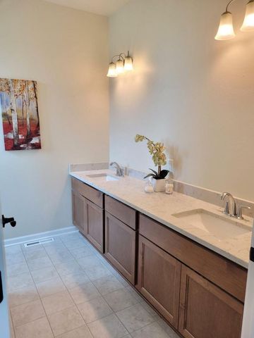 301 Deer Meadow DRIVE, Fredonia, WI 53021