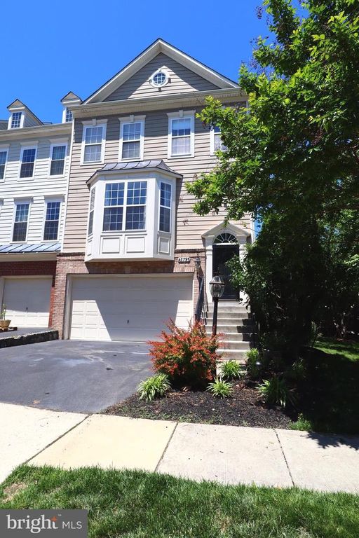 43795 LEES MILL SQ, Leesburg, VA 20176