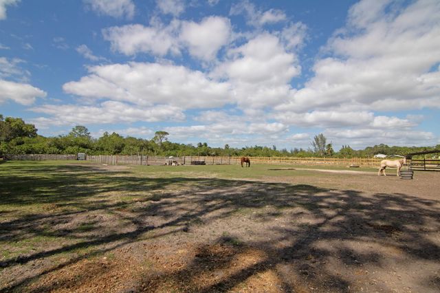 6329 Park Lane E, Lake Worth, FL 33449