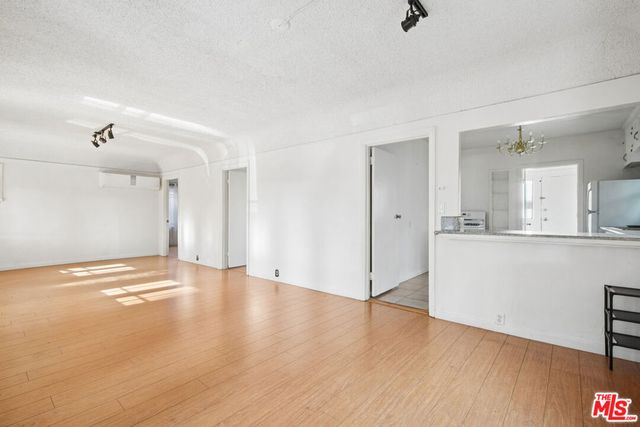 1238 N Gardner Street, West Hollywood, CA 90046