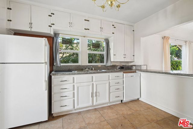 1238 N Gardner Street, West Hollywood, CA 90046