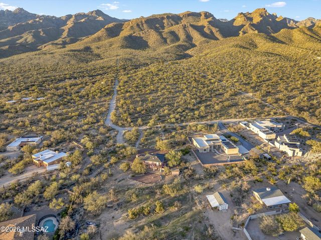 5081 N Bear Canyon Road, Tucson, AZ 85749