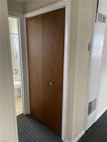 3004 Elbyrne DR, Chesapeake, VA 23325