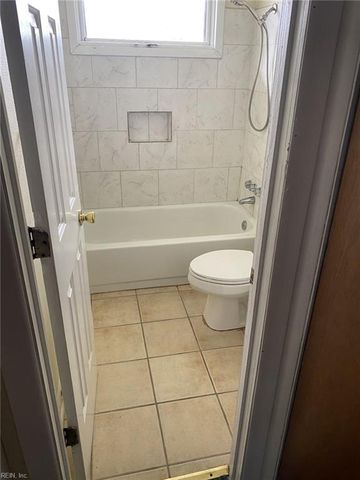 3004 Elbyrne DR, Chesapeake, VA 23325