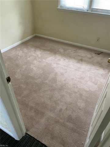 3004 Elbyrne DR, Chesapeake, VA 23325