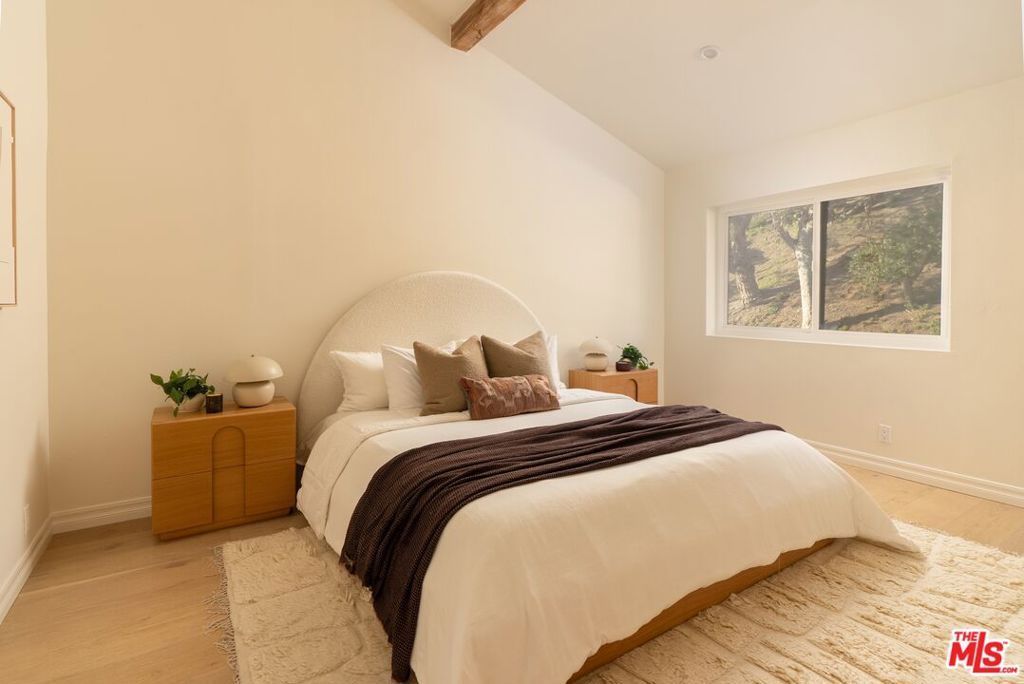 Image 19 of property listing at 1692 Michael Lane, Los Angeles, CA 90272