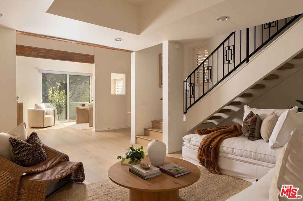 Image 22 of property listing at 1692 Michael Lane, Los Angeles, CA 90272