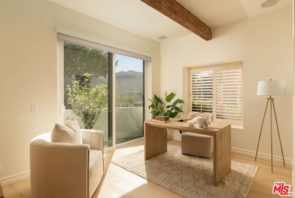 Image 24 of property listing at 1692 Michael Lane, Los Angeles, CA 90272