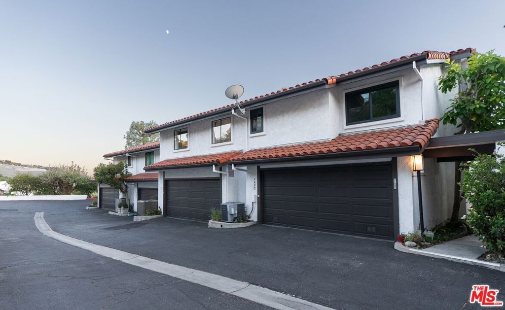 Image 27 of property listing at 1692 Michael Lane, Los Angeles, CA 90272