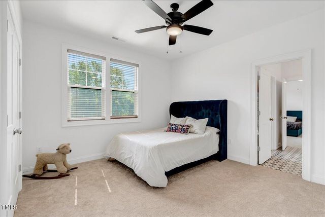 372 Meadow Walk Drive, Fuquay Varina, NC 27526