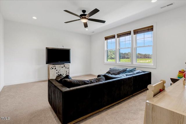 372 Meadow Walk Drive, Fuquay Varina, NC 27526