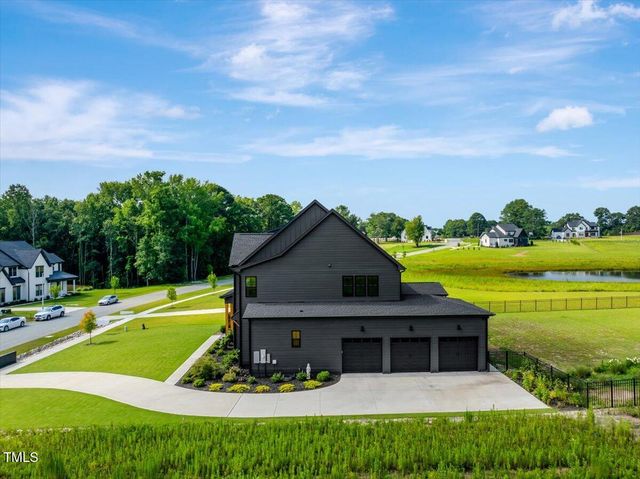 372 Meadow Walk Drive, Fuquay Varina, NC 27526