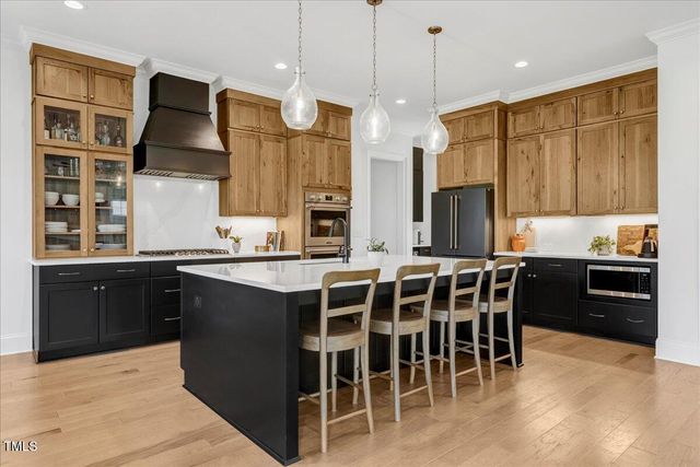 372 Meadow Walk Drive, Fuquay Varina, NC 27526