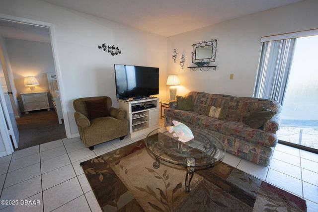 1571 S Atlantic Ave Apt 111, New Smyrna Beach, FL 32169