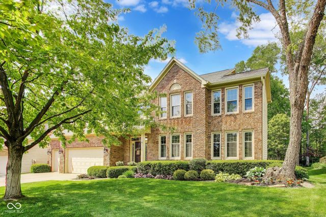 10878 Pine Bluff Drive, Fishers, IN 46037