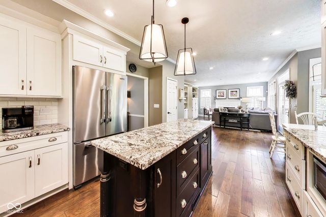 10878 Pine Bluff Drive, Fishers, IN 46037