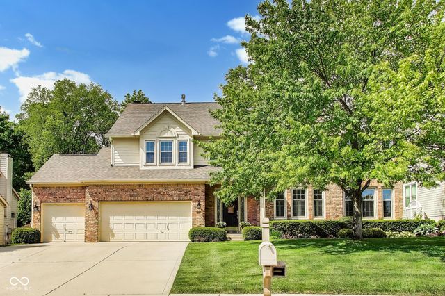10878 Pine Bluff Drive, Fishers, IN 46037