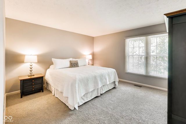 10878 Pine Bluff Drive, Fishers, IN 46037