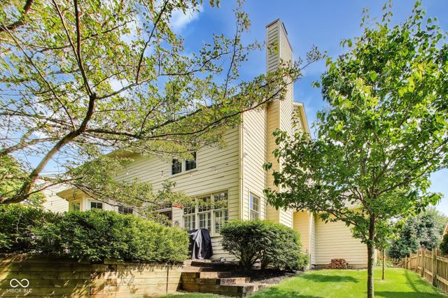 10878 Pine Bluff Drive, Fishers, IN 46037