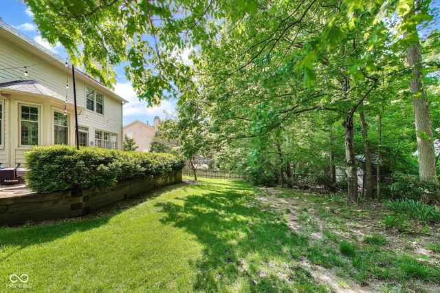 10878 Pine Bluff Drive, Fishers, IN 46037