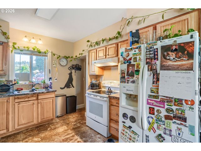 863 E St, Washougal, WA 98671