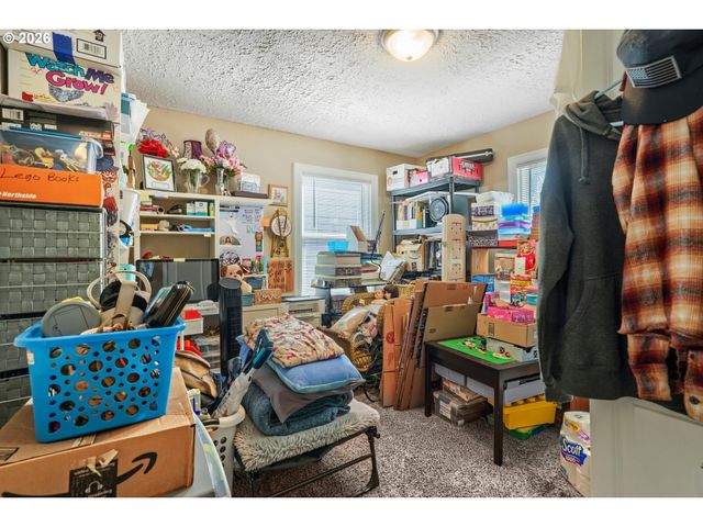 863 E St, Washougal, WA 98671
