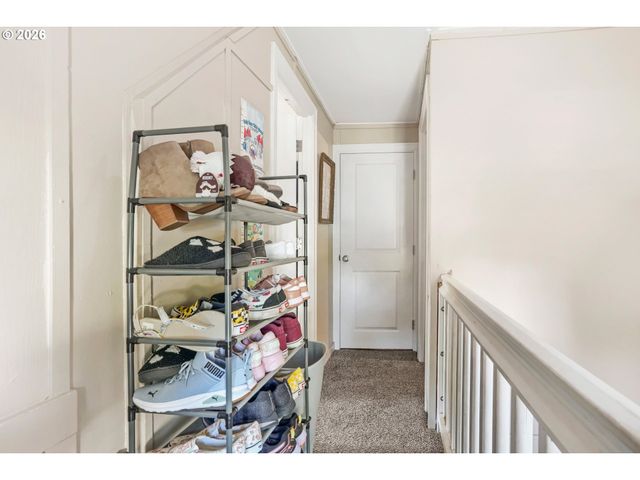 863 E St, Washougal, WA 98671