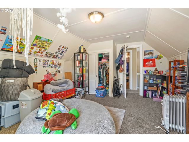863 E St, Washougal, WA 98671