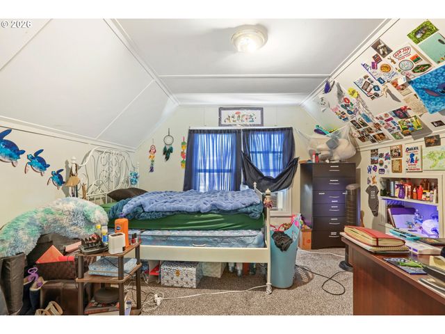 863 E St, Washougal, WA 98671
